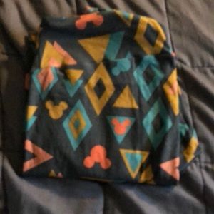 Lularoe Disney TC Leggings